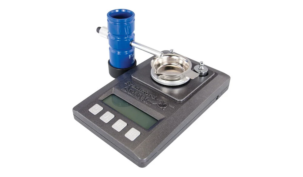 Frankford Arsenal Platinum Series Precision Digital Powder Scale with Case 1500 Grain Capacity - Image 4