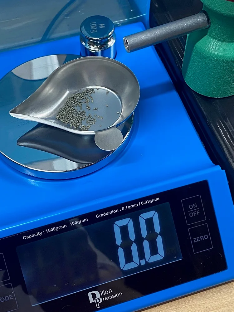 Dillon Precision D-Terminator Electronic Powder Scale 1500 Grain Capacity - Image 3