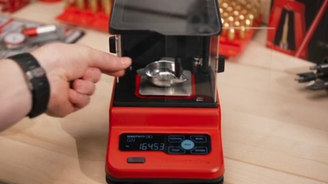 Hornady Precision Lab Digital Powder Scale - Image 2